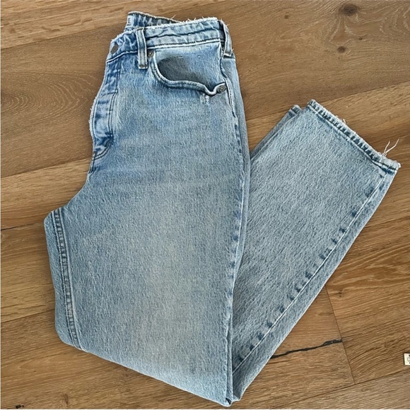 Abercrombie and Fitch Dad High Rise Jeans - Picture 3 of 10